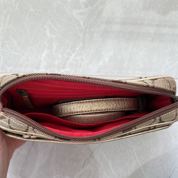 Coach signature canvas with gold trimming 2-in-1 belt pouch - Picture 4 of 4